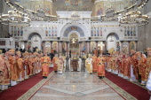 Întâistătătorii Bisericilor Ortodoxe a Ierusalimului şi Rusă au oficiat sfinţirea catedralei maritime „Sfântul ierarh Nicolae” din Krondştadt