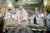 De sărbătoarea Botezul Domnului Întâistătătorul Bisericii Ruse a oficiat Dumnezeiasca liturghie şi cinul sfinţirii mari a apei la catedrala „Botezul Domnului” de la Moscova