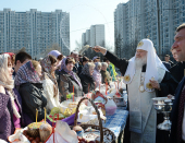 În Sâmbăta Mare Preafericitul Patriarh Chiril a vizitat un șir de biserici din or. Moscova