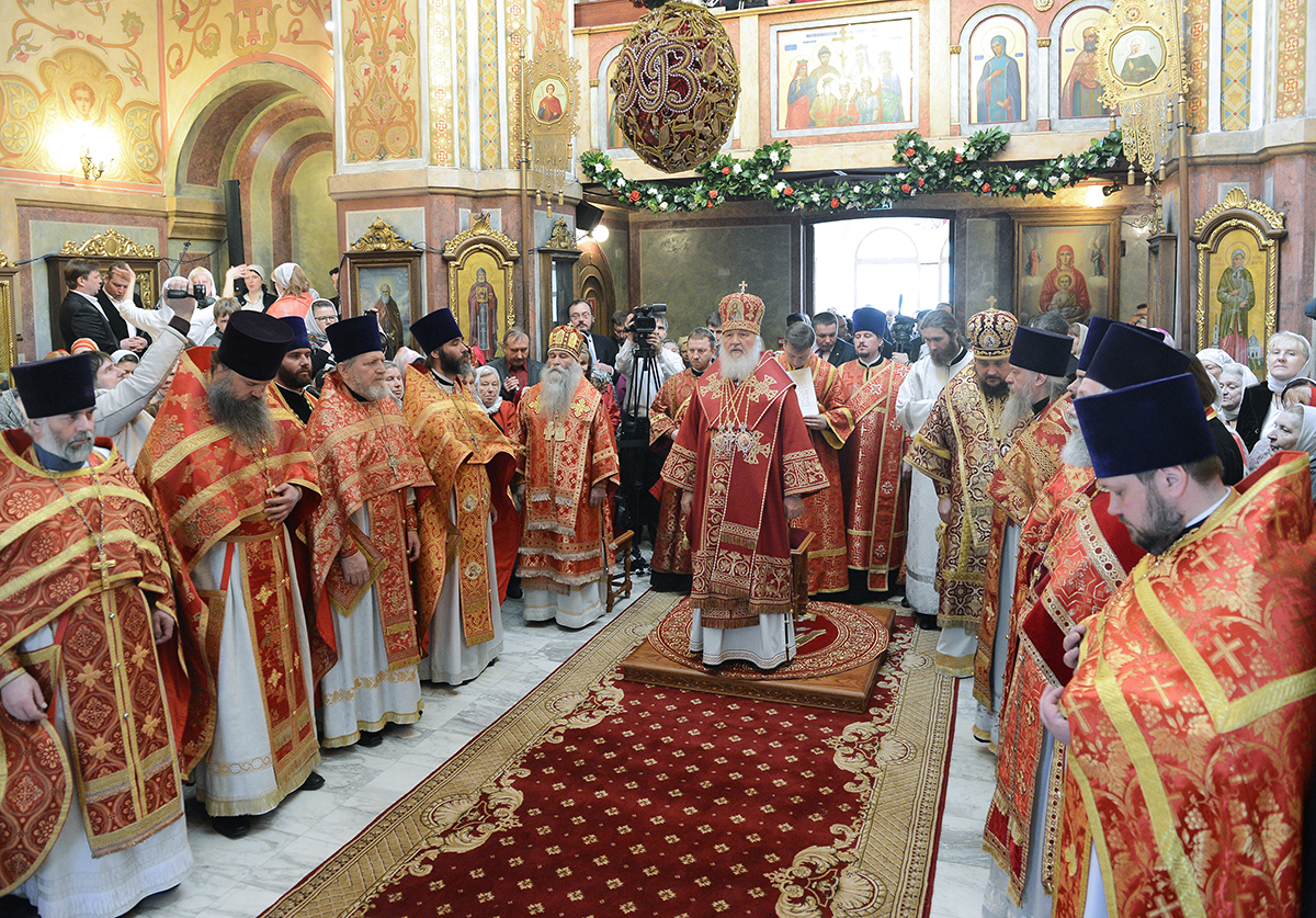 Sfințirea mare a bisericii în cinstea icoanei Maicii Domnului „A Semnului” în Hovrino, or. Moscova