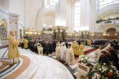 Întâistătătorul Bisericii Ruse a oficiat Dumnezeiasca liturghie la catedrala „Hristos Mântuitorul” din or. Kaliningrad și a săvârșit hirotonia arhimandrtului Daniil (Kuznetsov) în treapta de episcop de Urjum și Omutninsk