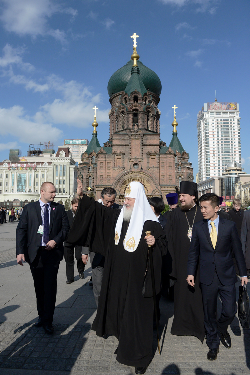 Vizita Patriarhului în China. Sosirea la Harbin. Vizitarea catedralei „Sfânta Sofia”