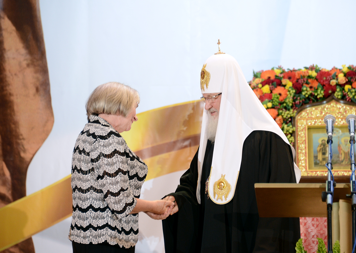 Ceremonia de decorare a laureaţilor Premiului Patriarhului pentru literatură în anul 2013