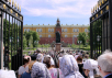 Sfinţirea monumentului sfântului mucenic Ermoghen lângă zidurile Kremlinului, or. Moscova