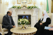 Preafericitul Patriarh Chiril s-a întâlnit cu Ambasadorul Extraordinar şi Plenipotenţiar al Indiei în Rusia Ajay Malhotra