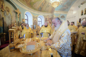 Святіший Патріарх Кирил звершив Літургію в Свято-Нікольському Чорноостровському монастирі Малоярославця