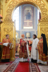 Slujirea Patriarhului la mănăstirea „Sfântul ierarh Nicolae” din Ugreşa de sărbătoarea aducerii moaştelor sfântului ierarh Nicolae din Mirele Lichiei în oraşul Bari