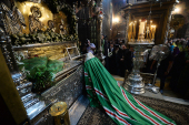 Întâistătătorul Bisericii Ruse a oficiat vecernia mică cu acatistul cuviosului Serghie de Radonej în lavra „Sfânta Treime” a sfântului Serghie