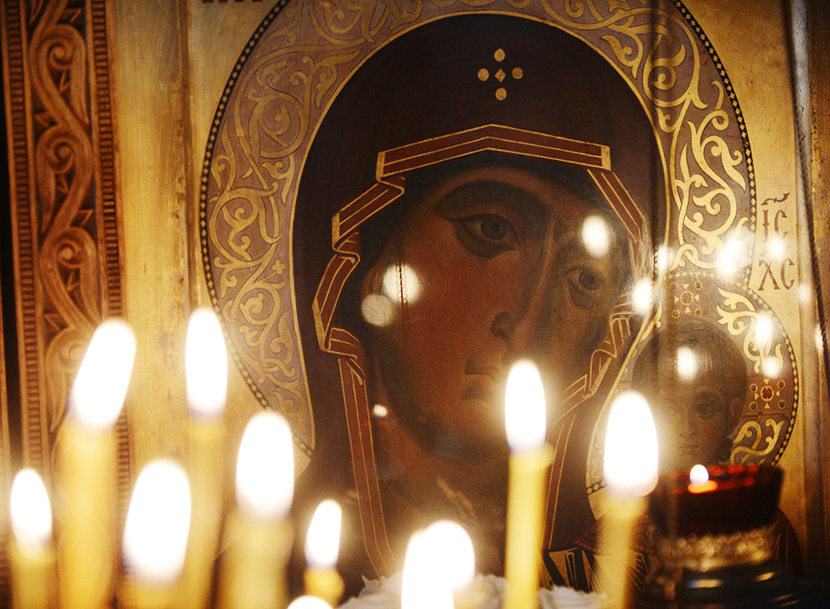 Патріарше служіння у свято Казанської ікони Божої Матері в Казанському соборі на Червоній площі м. Москви