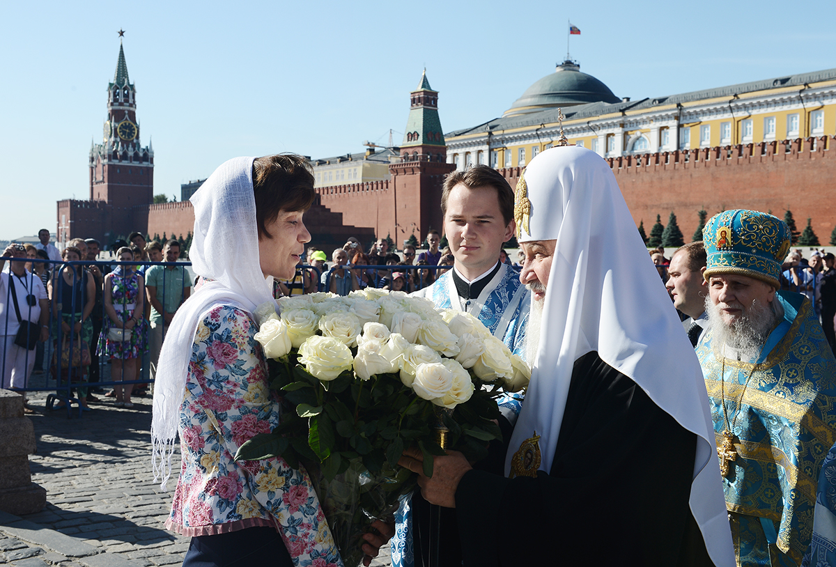 Патріарше служіння у свято Казанської ікони Божої Матері в Казанському соборі на Червоній площі м. Москви