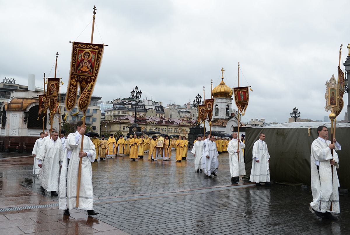Общемосковские церковные торжества в честь 200-летия победы в Отечественной войне 1812 года