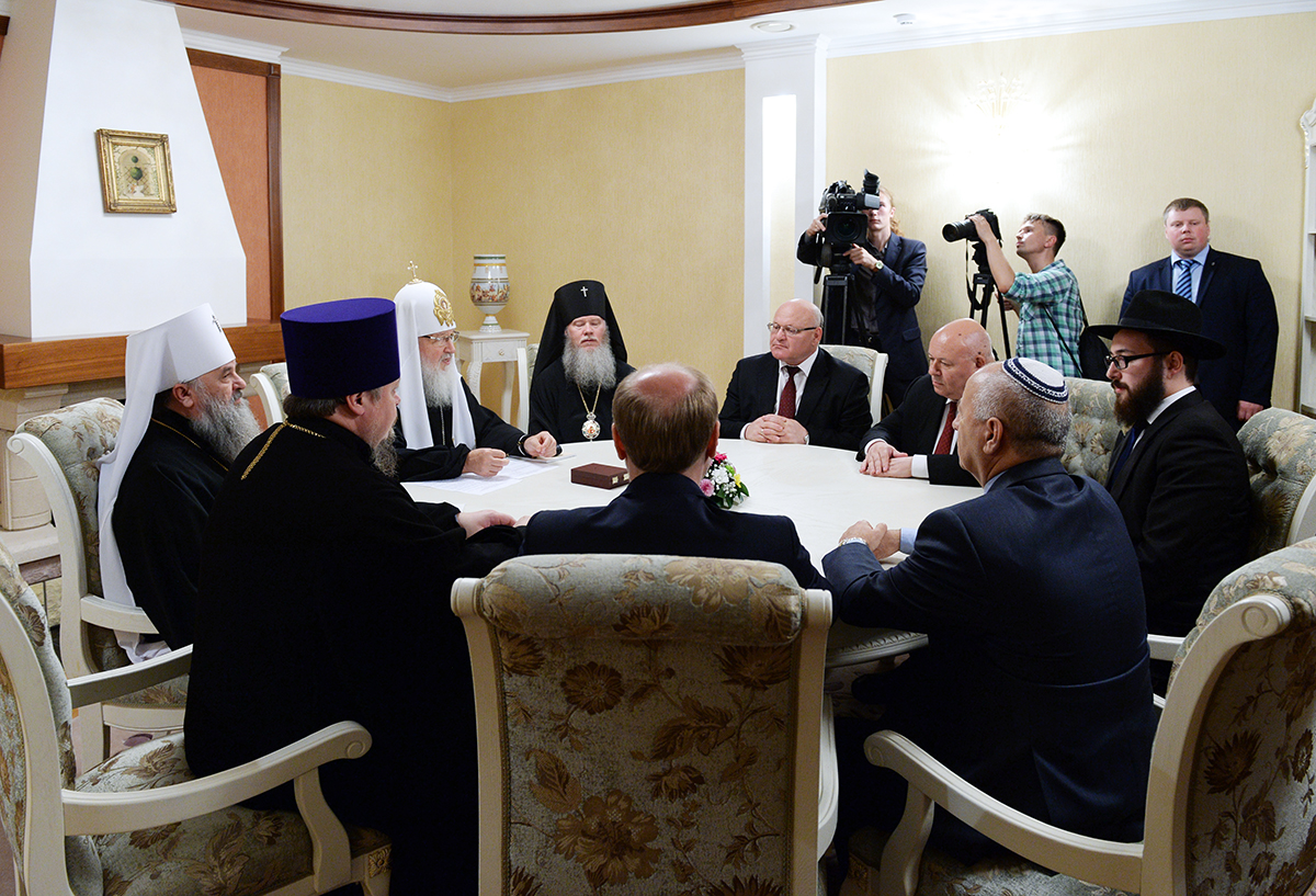 Vizita Patriarhului la Eparhia de Birobidjan. Întâlnirea cu reprezentanții comunității evreiești din RAE