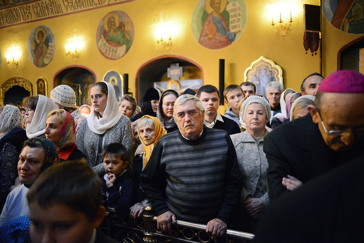 Патриаршее служение в праздник Покрова Пресвятой Богородицы в домовом храме Московских духовных школ