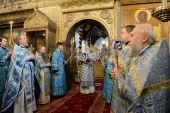 У свято Казанської ікони Божої Матері Святіший Патріарх Кирил звершив Літургію в Успенському соборі Московського Кремля