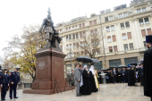 Sanctitatea Sa Patriarhul Chiril și Sanctitatea Sa Patriarhul Irineu au sfințit în Belgrad monumentul țarului-mucenic Nicolai II