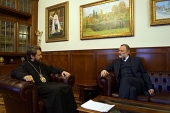 Митрополит Волоколамский Иларион встретился с послом Великобритании в России