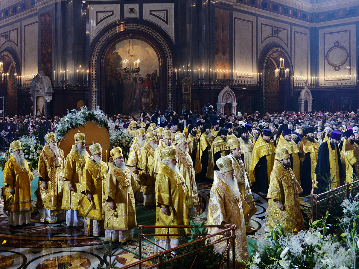 Велика вечірня у свято Різдва Христового в Храмі Христа Спасителя в Москві