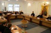 Președinții departamentelor și comisiilor Sinodale ale Bisericii Ortodoxe din Belarus au luat în dezbatere planurile de lucru pe anul 2015