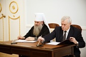 A fost semnat acordul de colaborare între Eparhia de Sanct-Petersburg și administrația Sanct-Petersburgului