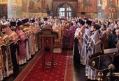 În Duminica închinării Sfintei Cruci mitropolitul de Istra Arsenii a oficiat Liturghia la catedrala „Adormirea Maicii Domnului” în Kremlin, or. Moscova