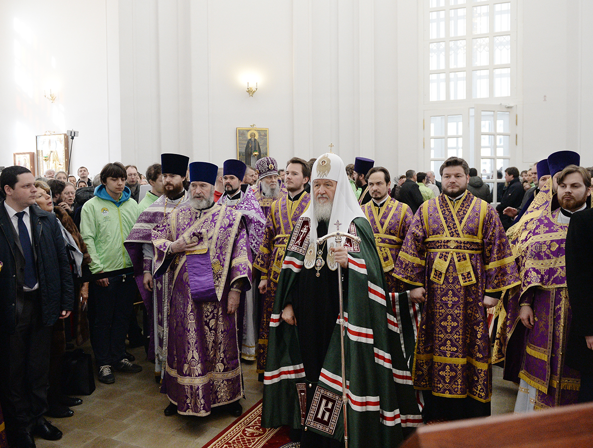 Патриаршее служение в Неделю 5-ю Великого поста в Троицком храме в п. Филимонки г. Москвы