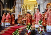 Pe posturile de televiziune „Pervyi”, „Rossia”, „Spas” și pe portalul Patriarhia.ru va fi transmis în direct serviciul divin Pascal de la catedrala „Hristos Mântuitorul”
