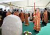 Освячення закладного каменя у фундамент храму св. Феодора Ушакова в районі Південне Бутовo в Москві