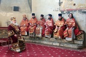 De ziua pomenirii sfintelor femei mironosițe mitropolitul de Istra Arsenii a oficiat Liturghia la catedrala „Adormirea Maicii Domnnului” în Kremlin, or. Moscova