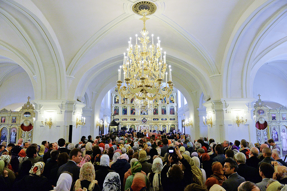 Патріарше служіння в храмі Преображення Господнього на Преображенській площі м. Москви
