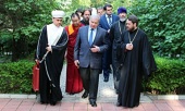 O masă rotundă cu participarea reprezentanților religiilor tradiționale ale Rusiei și Chinei a fost organizată la Beijing
