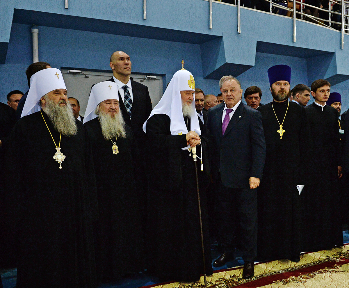Vizita Patriarhului la Mitropolia Simbirskului. Întâlnirea cu participanții turneului de tineret la hochei cu mingea, or. Ulianovsk
