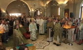 Întâistătătorul Bisericii Ortodoxe Sârbe a oficiat Liturghia la Metocul Rus din Belgrad