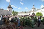 La Mitropolia de Iaroslavl s-au desfășurat solemnitățile cu prilejul sărbătoririi aniversării a 1000 de ani de la adormirea sfântului întocmai cu apostolii cneaz Vladimir