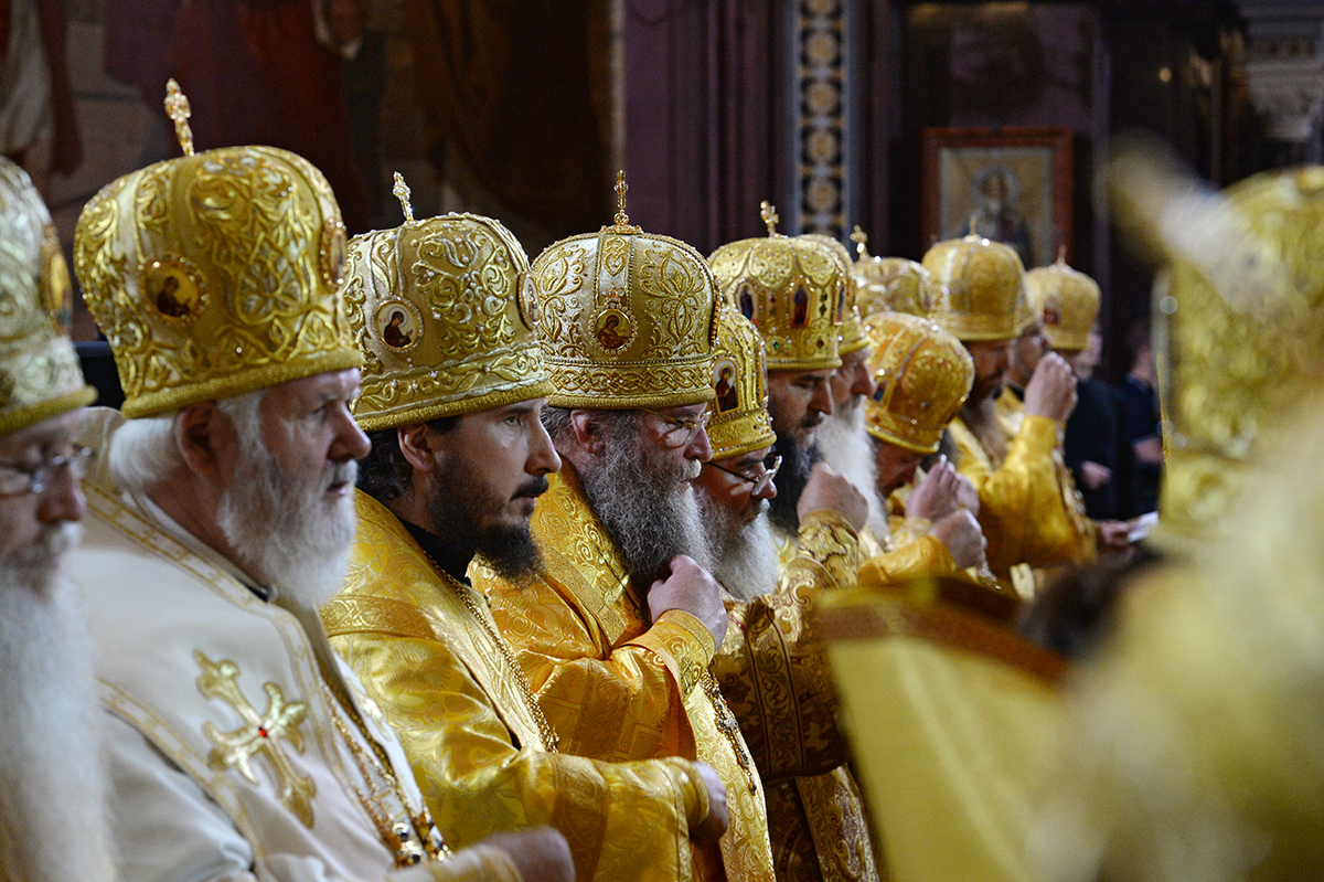 Liturghie la Catedrala Hristos Mântuitorul din Moscova în ziua în care 1000th ani de la adormirea Sfântului Vladimir