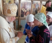 Episcopul de Orehovo-Zuevo Panteleimon a sfințit biserica în cinstea icoanei Maicii Domnului „Tămăduitoarea” pe lângă școala-internat „Iujnoe Butovo”, or. Moscova