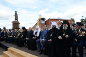 Святейший Патриарх Кирилл освятил памятник святому равноапостольному князю Владимиру в Смоленске