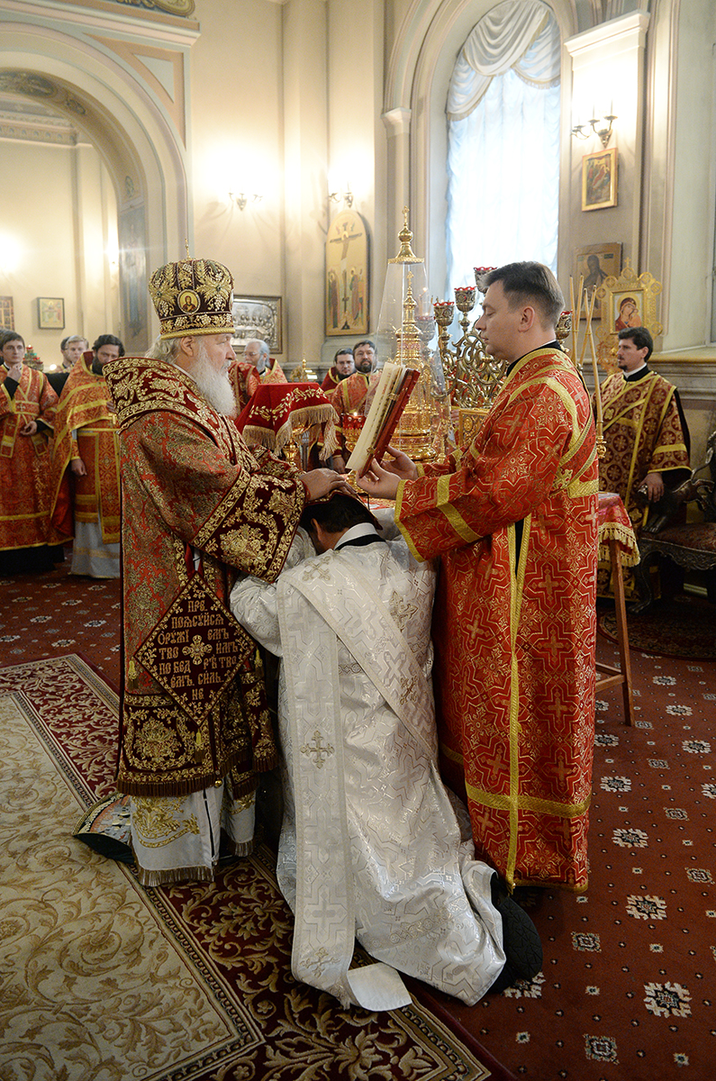 Патриаршее служение в день памяти Усекновения главы Иоанна Предтечи в Иоанно-Предтеченском монастыре г. Москвы