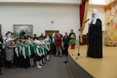 Preafericitul Patriarh Chiril a vizitat gimnaziul ortodox din Novyi Urengoi