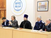 Шахтинская епархия провела круглый стол, посвященный проблеме национальной и религиозной идентификации молодежи