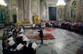 На девятый день после авиакатастрофы в Египте в Исаакиевском соборе Санкт-Петербурга состоялось заупокойное богослужение