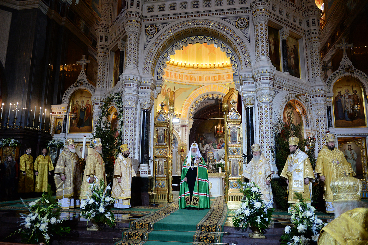 Великая вечерня в праздник Рождества Христова в Храме Христа Спасителя в Москве