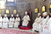 De sărbătoarea Botezului Domnului mitropolitul Kievului Onufrii a oficiat Liturghia în lavra Pecerska din Kiev și rânduiala sfințirii celei mari a apelor Niprului