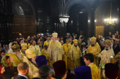 Святейший Патриарх Кирилл совершил всенощное бдение в Крестовоздвиженском соборе Женевы