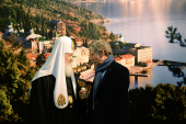Sanctitatea Sa Patriarhul Chiril a condus deschiderea expoziției de fotografii „Sub acoperământul Preasfintei Născătoare de Dumnezeu: viața și cotidianul mănăstirilor de pe Athos”