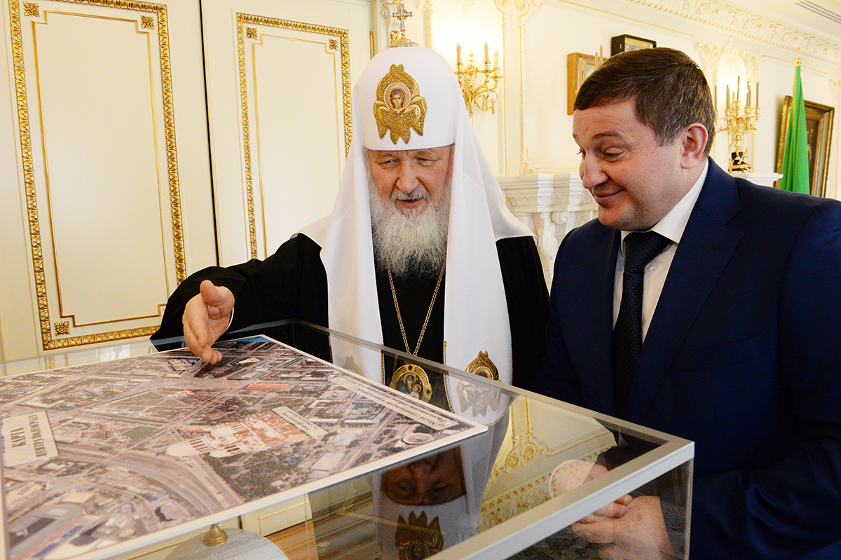 Встреча Святейшего Патриарха Кирилла с губернатором Волгоградской области А.И. Бочаровым