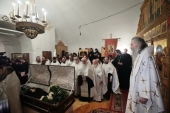 La mănăstirea stavropighială Zaikonospasski a fost oficiată panihida pentru locțiitorul așezământului monahal arhimandritul Piotr (Afanasiev)
