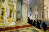 Întâistătătorul Bisericii Ortodoxe Ruse a vizitat catedrala Smolnyi în Sanct-Petersburg