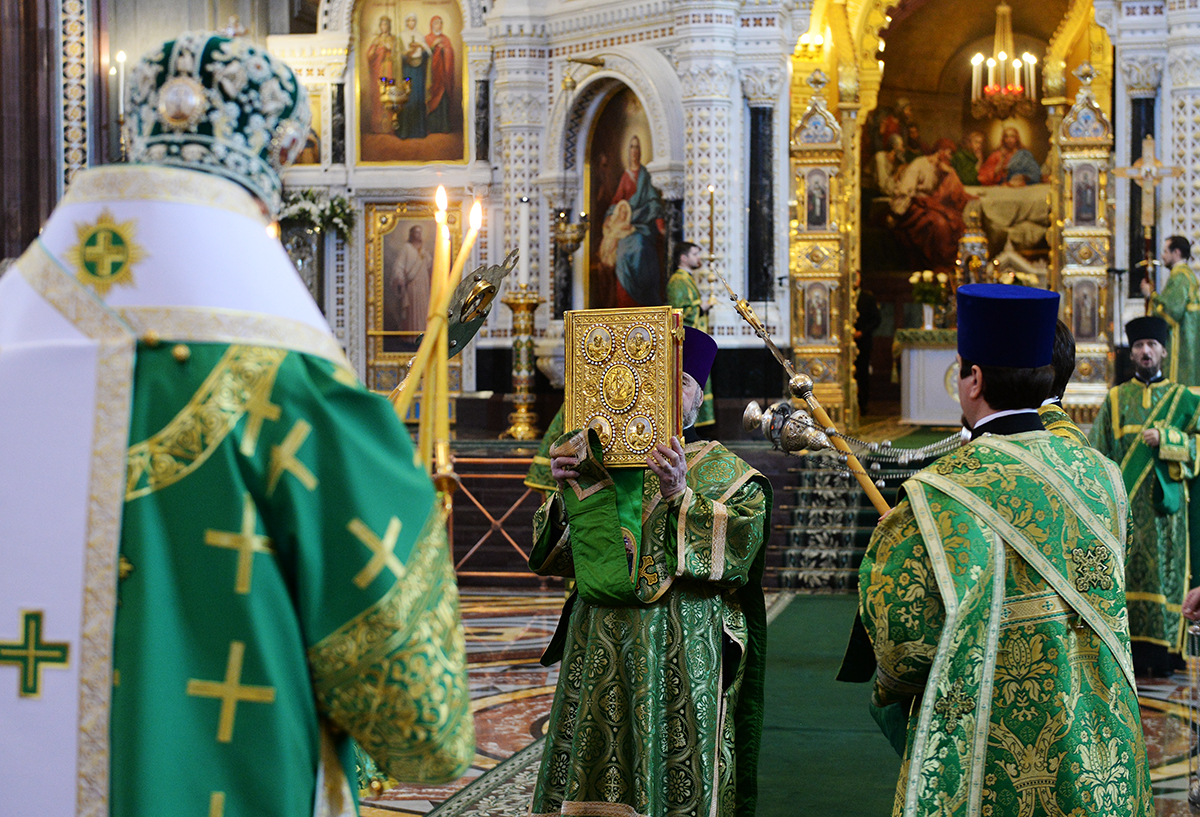 Slujirea Patriarhului de sărbătoarea Intrării Domnului în Ierusalim la catedrala „Hristos Mântuitorul”, or. Moscova. Hirotonia arhimandritului Ioan (Rudenko) în treapta de episcop de Vorkuta și Usinsk