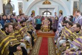În Joia Mare exarhul Patriarhal al întregii Belarus a oficiat Liturghia la catedrala episcopală „Sfântul Duh” din Minsk