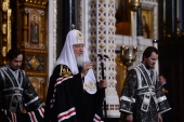 Slujirea Patriarhului în Vinerea Mare la catedrala „Hristos Mântuitorul”. Vecernia cu scoaterea Epitafului